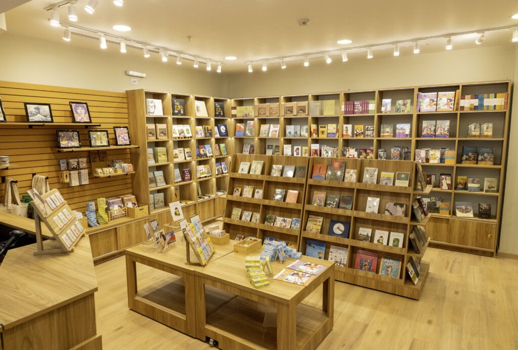 Kotodama Librería Peruano Japonesa - foto adicional